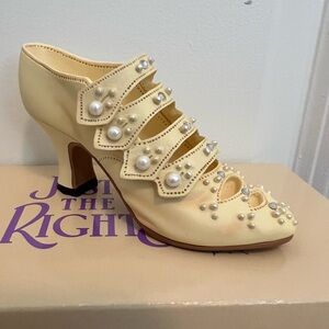 Just the Right shoe. Edwardian Grace